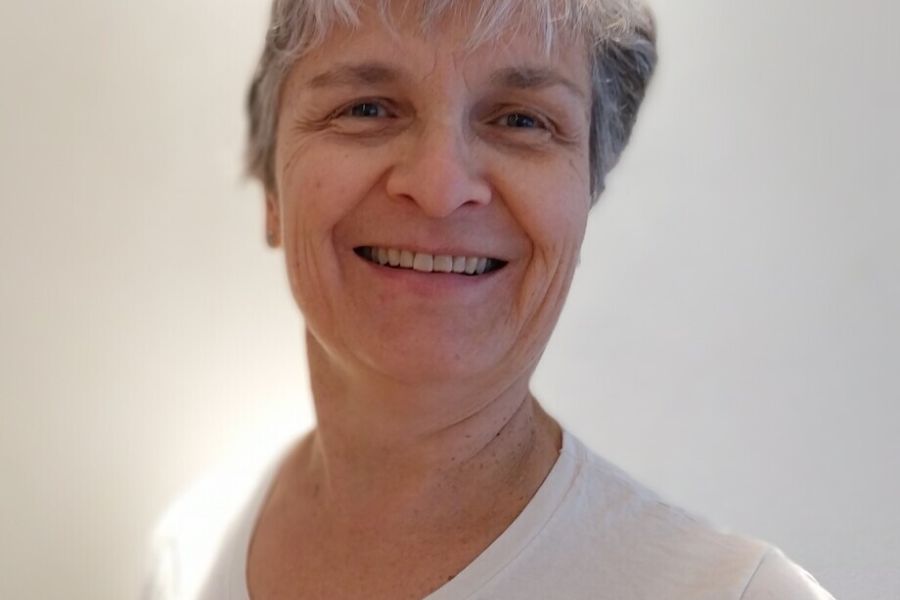 Clarisse Salou, enseignante de Yoga Iyengar
